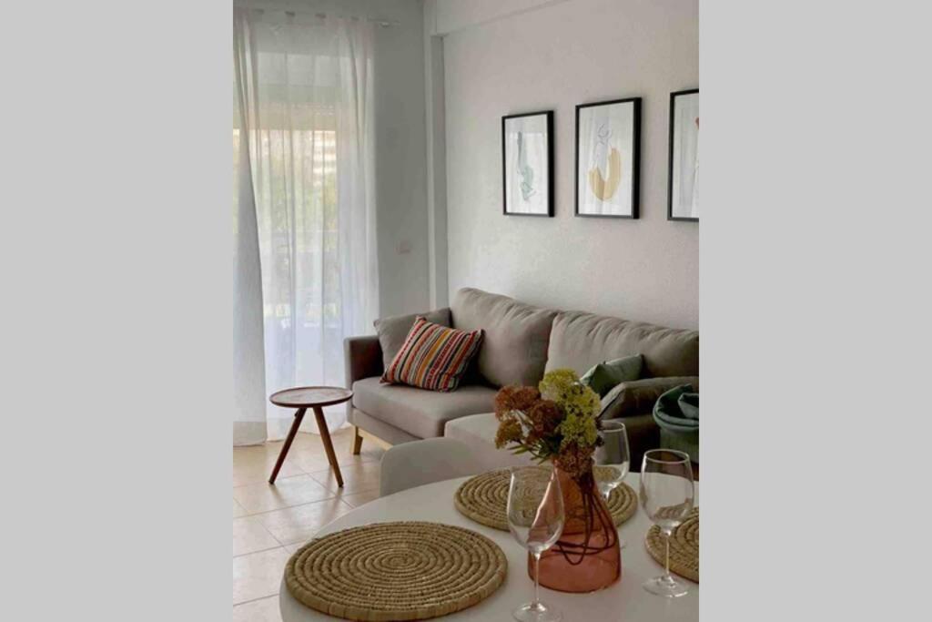 Apartamento Sajalin ซาลอว์ ภายนอก รูปภาพ