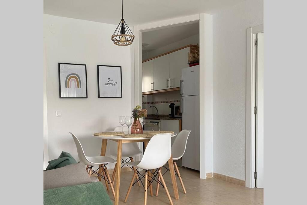 Apartamento Sajalin ซาลอว์ ภายนอก รูปภาพ